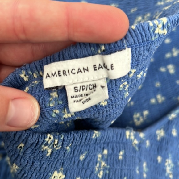 American Eagle Floral Jumpsuit - Picture 5 of 6